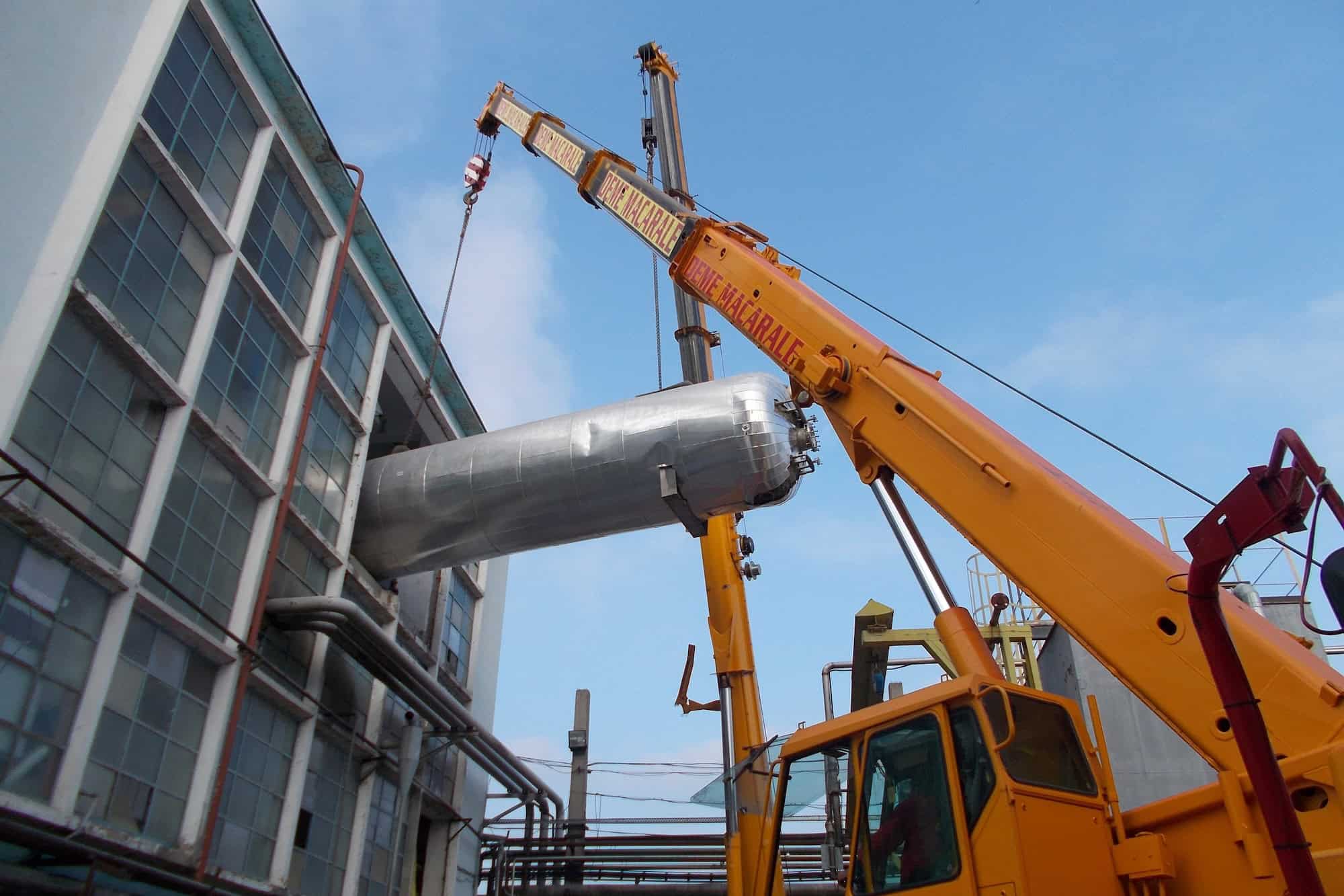 Dismantling and relocation of edible oil refinery, from Podari to Slobozia